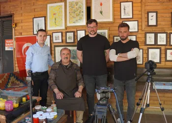 Suya yazılan sanatla yarım asır