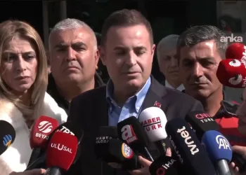 Ahmet Akın’a Canlı Yayında Zor Soru: “Kılıçdaroğlu İle Devam Edecek Misiniz?”