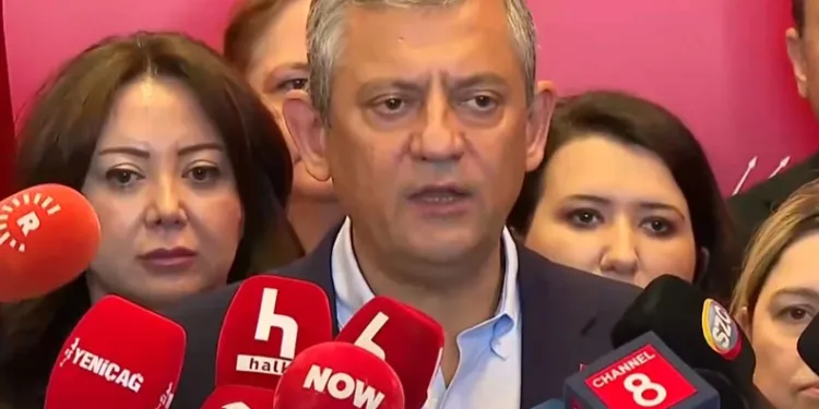 Özgür Özel: “Uzlaşma Yok, Kürsü Teklifi Yapmayacağım, 40 Gün İçinde Kurultay!”