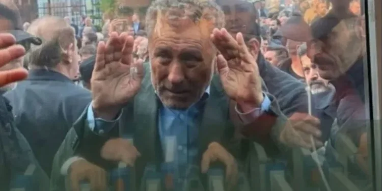 Bursa Erkek Lisesi mezunlarından Sarıbal için ihraç çağrısı!