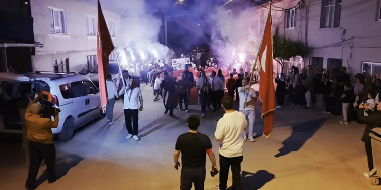 Bursa’da 157 yıllık “deve eğlencesi” geleneği yaşatılıyor