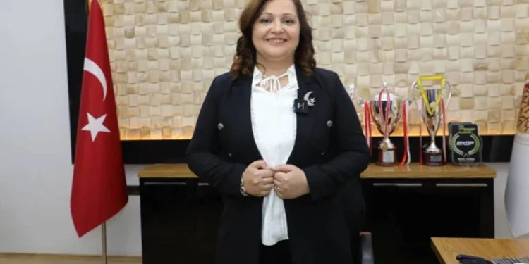 Ankara Kulislerinde Hareketlilik: Burcu Köksal AK Parti’ye mi Geçiyor?