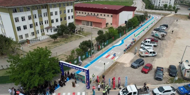 Kızılcıklı Mahallesi’nde Trafik Eğitim Sokağı açıldı