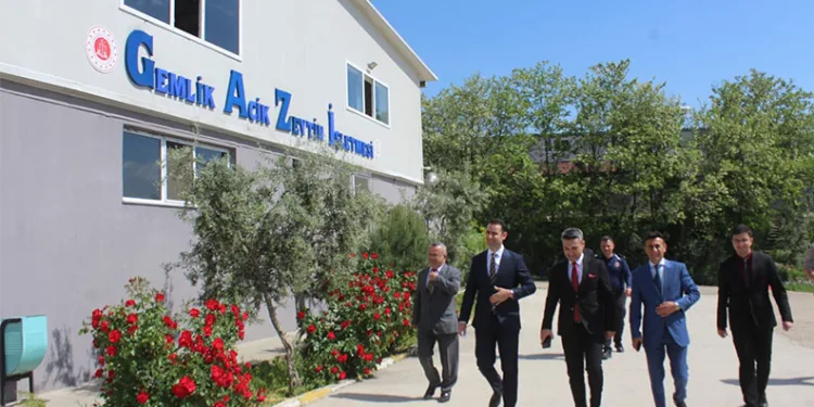 Adalet Bakanlığı heyetinden Gemlik Ceza İnfaz Kurumu’na ziyaret