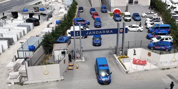 Kapaklı’da motosikletli hırsızlar inşaattan kablo çaldı