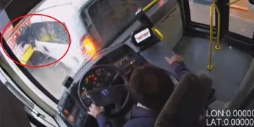Bursa’da Halk Otobüsü Dehşeti: Lise Öğrencisi İki Aracın Arasında Sıkıştı!