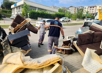 Nilüfer Belediyesi bayram boyunca sahada