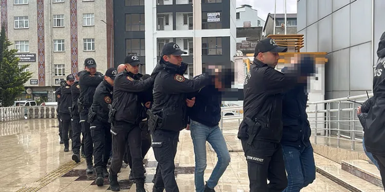 Kırıkkale’de firari 2 hükümlü yakalandı