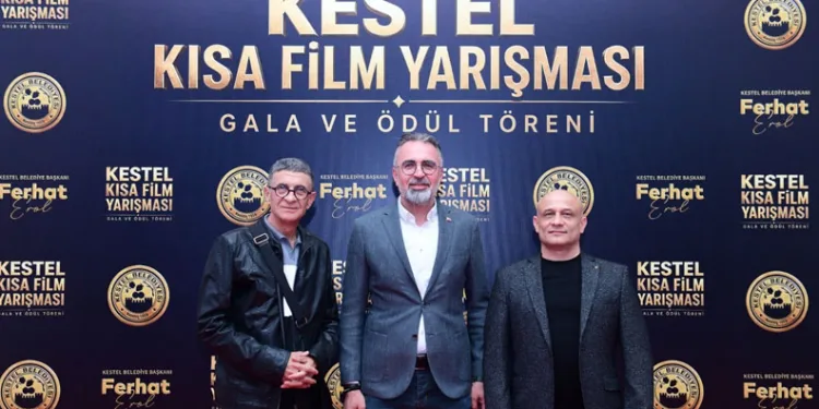 Kırmızı Halı Kestel’de Serildi: 601 Film Arasından Büyük Final!