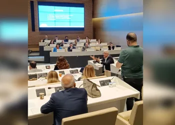 Nilüfer Belediye Meclisi’nde “AKP” Gerginliği: Toplantıya Ara Verildi