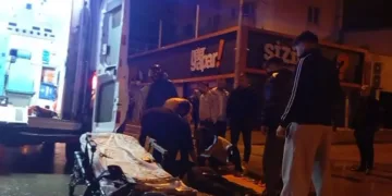 Merdivenlerden yuvarlanan 1 yaşındaki bebek yaralandı