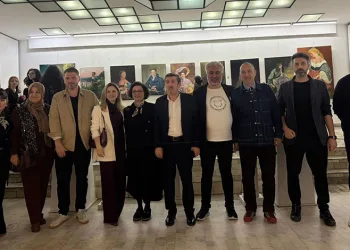 Genç sanatçılar eserlerini karekodla dijitale taşıdı