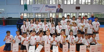Genç sanatçılar eserlerini karekodla dijitale taşıdı