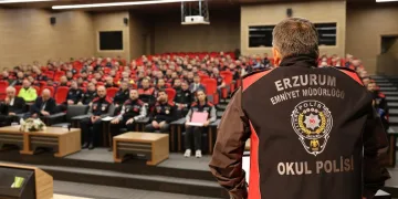 Samandağ’da şarampole devrilen otomobilin sürücüsü yaralandı
