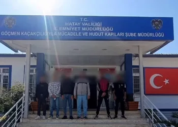 Anneler Günü’nde 80 yaşındaki annesini darp etti