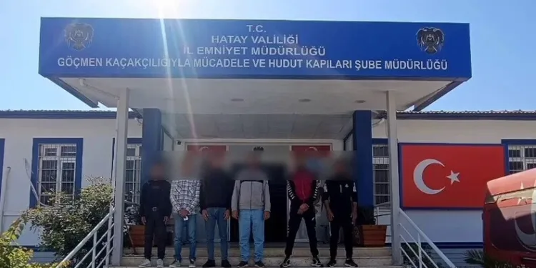 Anneler Günü’nde 80 yaşındaki annesini darp etti