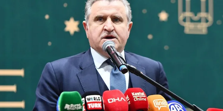 Bakan Bak’tan Avrupa şampiyonu milli okçulara tebrik