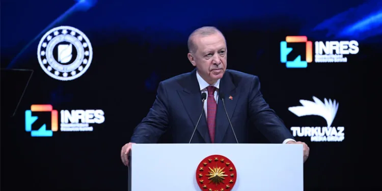 Cumhurbaşkanı Erdoğan: “Türkiye Artık Terörle Değil Yatırımla Anılıyor”