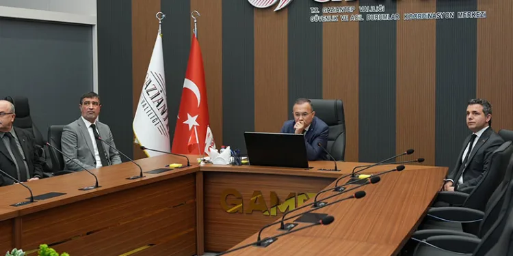 Gaziantep’te eğitime fırtına engeli