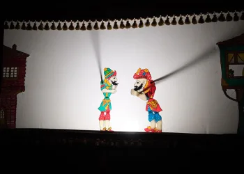 Yıldırımlı çocuklar Hacivat Ve Karagözle buluştu