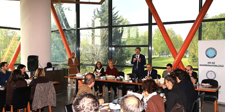BUÜ’de başarı geleneği katlanarak devam ediyor