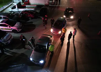 Bursa’da piyasacılara polis baskını