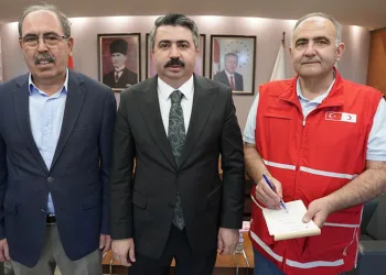 Oktay Yılmaz’dan anlamlı bağış