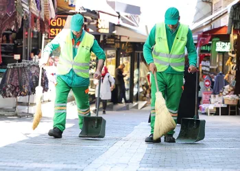 Bursa’nın tarihi alanlarına özel temizlik ekibi