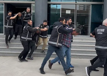 Bursa’da çiftçileri hedef alan tefeci çetesi adliyeye sevk edildi