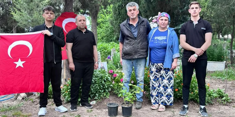 Anneler Günü’nde şehit ailesine vefa