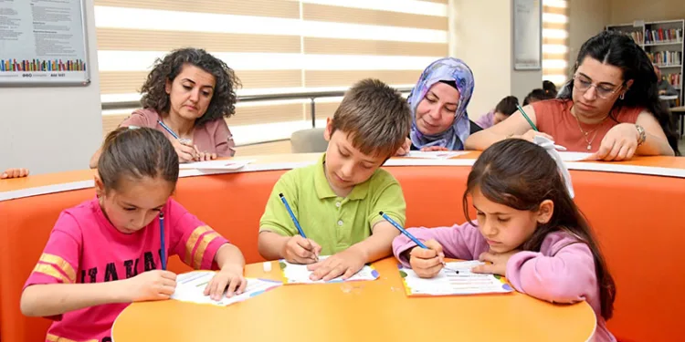 Anneler ile çocukların sevgisi Osmangazi’de taçlandı