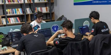 Genç yazılımcılar, teknoloji maratonunda buluştu