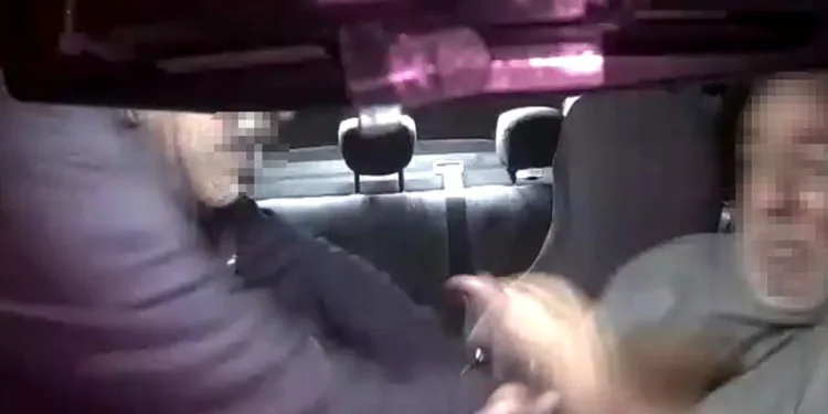 İzmir’de taksiciye bıçaklı gasp girişimi