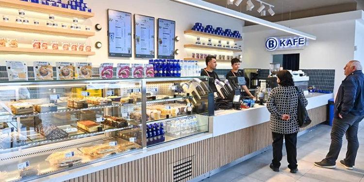 Burfaş B Kafe’ler yoğun ilgi görüyor