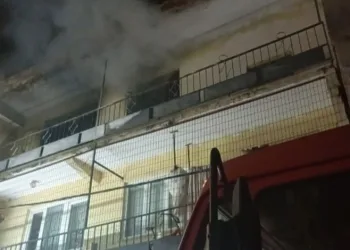 Bursa’da korkutan yangın: Daire kullanılamaz hale geldi