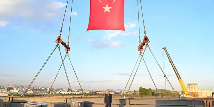 2 bin 450 metre uzunluğundaki pisti 3 bin metreye uzatıyoruz”
