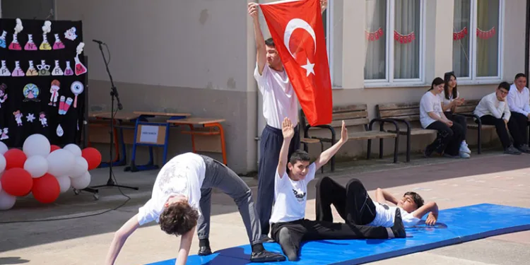 Başkan Aydın, Engelliler Haftası’nda Özel Bireylerle Buluştu