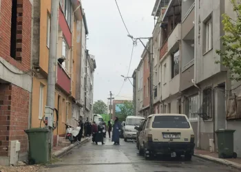 Bursa’da balkondan düşen kadın ağır yaralandı