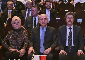 TBMM Başkanı Numan Kurtulmuş Bursa’da öğrencilerle buluştu