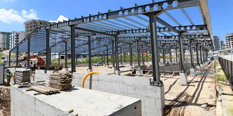 Osmangazi yeni modern pazar alanına kavuşmak için gün sayıyor