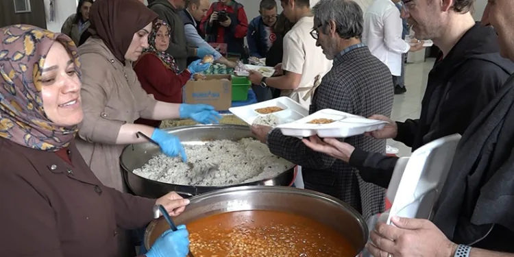 Bursa Erkek Liseliler, 143. pilav gününde buluştu