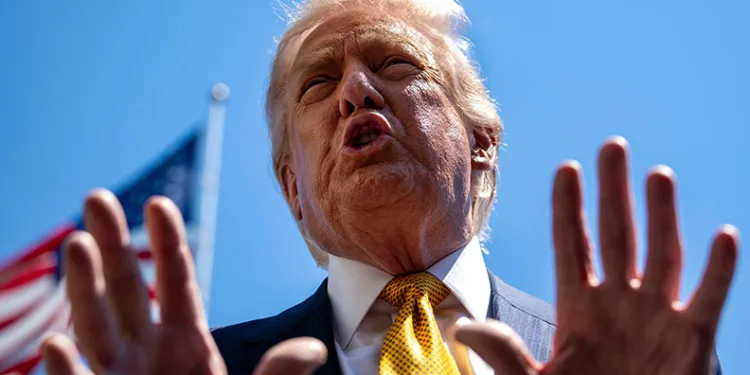 Trump’tan İran’a sert tehdit: “Daha ağır vururuz”