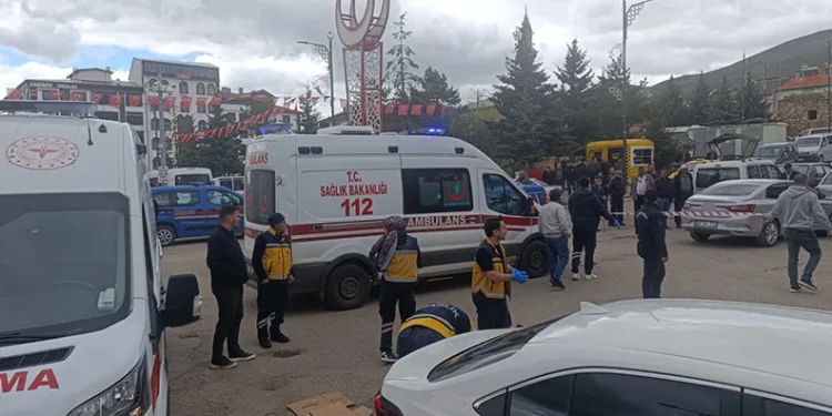 İlçe meydanında 9 kurşun sıkılarak öldürüldü