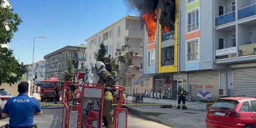 Çanakkale’de 4 katlı binada can pazarı
