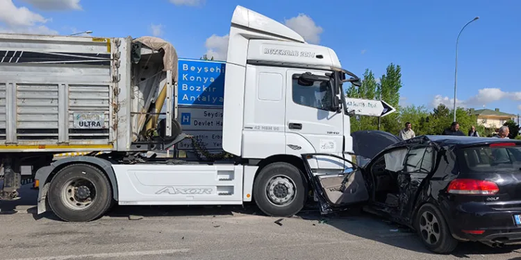 Seydişehir’de tır ile otomobil çarpıştı: 1 yaralı