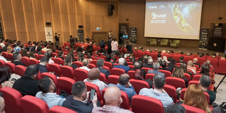Yeşil Çevre’den Uludağ Çevre Forumu’nda sürdürülebilir gelecek vurgusu