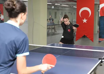 Dereceye giren sporcular, ödüllerine kavuştu