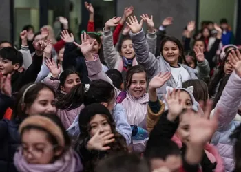 Ara tatil kalkıyor mu? Bakan Tekin’den yeni eğitim takvimi sinyali