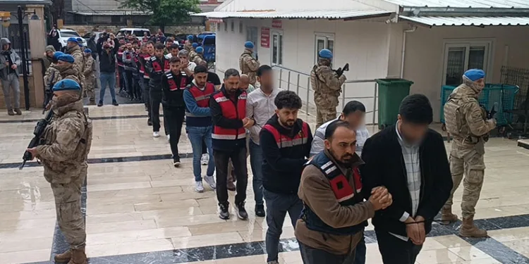 Şanlıurfa merkezli 7 ilde sahte çürük raporu operasyonu