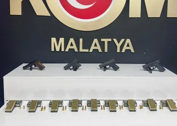 Malatya’da uyuşturucu ve silah operasyonu